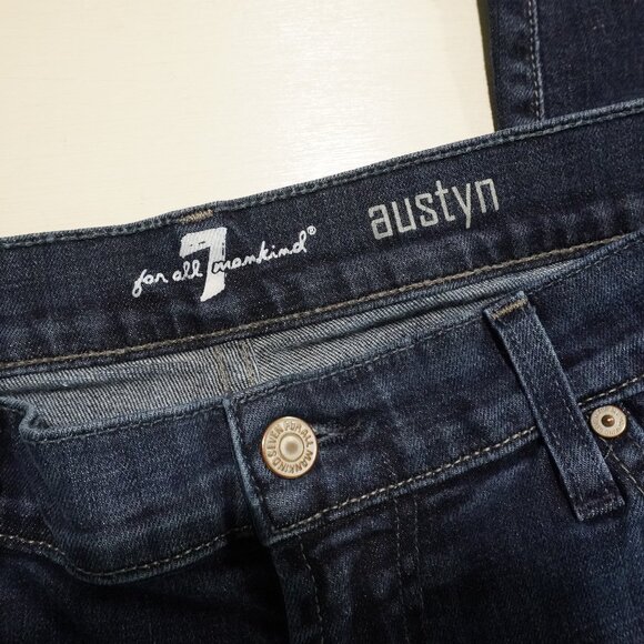 7 For All Mankind - Austyn Relaxed Straight - Picture 7 of 15